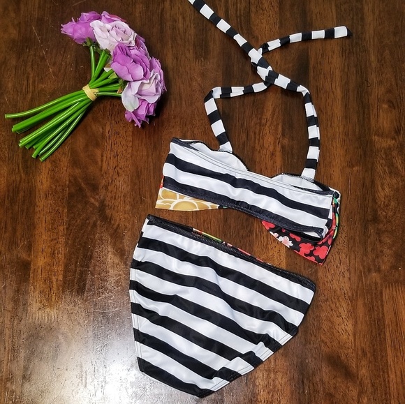 Striped Flower Bikini - Picture 3 of 3